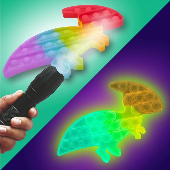 5 pack- Dinosaur Pop its - Glow in the Dark - Picture 3 of 7